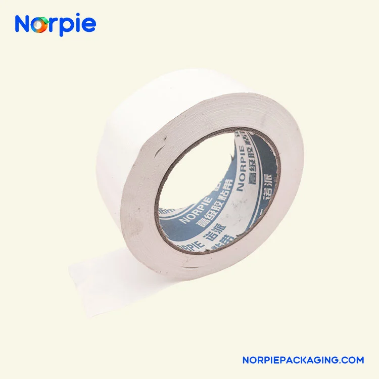 Puting Single Sided Duct Tape